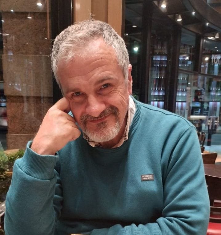Foto del autor Alejandro R. Di Russo